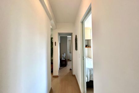 Apartamento à venda com 70m², 3 quartos e 1 vaga Apartamento à venda com 70m², 3 quartos e 1 vagaCorredor