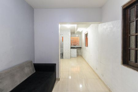 Quarto de casa para alugar com 1 quarto, 23m² em Conjunto Residencial José Bonifácio, São Paulo