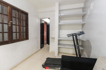 Quarto de casa para alugar com 1 quarto, 23m² em Conjunto Residencial José Bonifácio, São Paulo