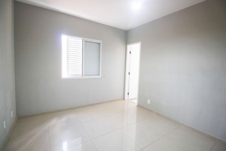 Casa à venda com 160m², 3 quartos e 2 vagasSuíte 1