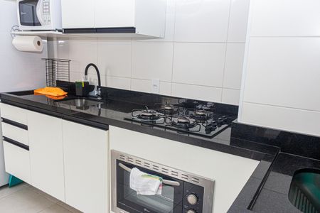 Apartamento à venda com 34m², 1 quarto e 1 vaga Apartamento à venda com 34m², 1 quarto e 1 vagaCozinha e Área de Serviço