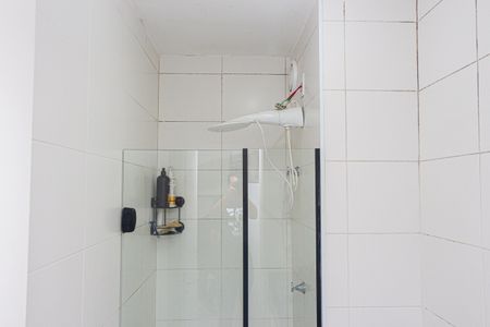 Banheiro de apartamento à venda com 1 quarto, 34m² em Jurubatuba, São Paulo