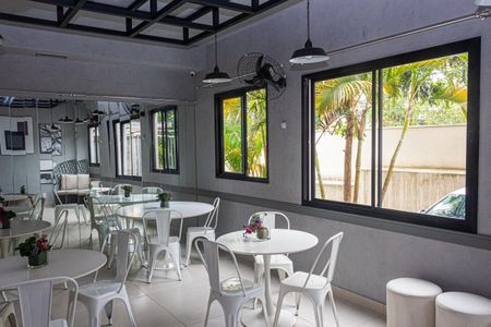 Apartamento à venda com 34m², 1 quarto e 1 vaga Apartamento à venda com 34m², 1 quarto e 1 vagaÁrea comum - Salão de festas