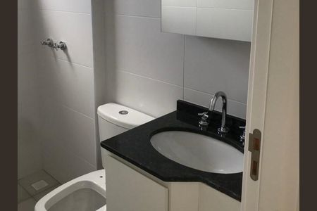 Banheiro Social de apartamento à venda com 2 quartos, 53m² em Baeta Neves, São Bernardo do Campo