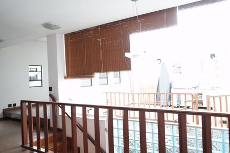 Casa à venda com 320m², 5 quartos e 3 vagasHall Quartos