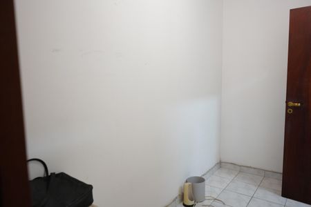 Casa à venda com 320m², 5 quartos e 3 vagasSuíte 4