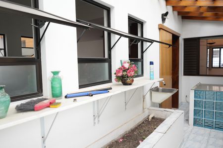 Casa à venda com 320m², 5 quartos e 3 vagasÁrea de Serviço 1