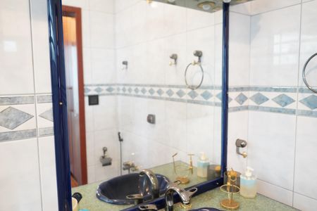 Casa à venda com 320m², 5 quartos e 3 vagasBanheiro da Suíte 1