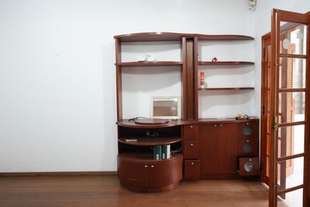 Casa à venda com 320m², 5 quartos e 3 vagasSuíte 1