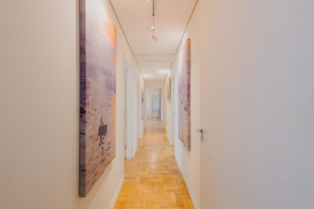 Corredor de apartamento para alugar com 3 quartos, 135m² em Pinheiros, São Paulo