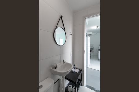 Apartamento para alugar com 32m², 2 quartos e sem vaga Apartamento para alugar com 32m², 2 quartos e sem vagaBanheiro