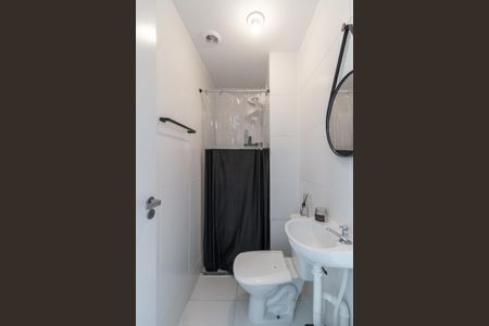 Apartamento para alugar com 32m², 2 quartos e sem vaga Apartamento para alugar com 32m², 2 quartos e sem vagaBanheiro