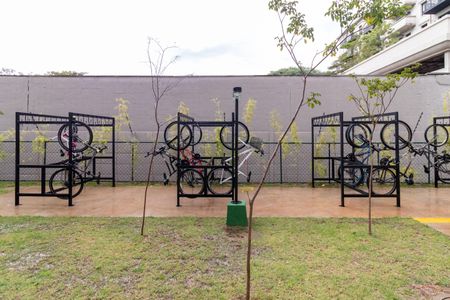 Apartamento para alugar com 32m², 2 quartos e sem vaga Apartamento para alugar com 32m², 2 quartos e sem vagaÁrea comum - Bicicletário