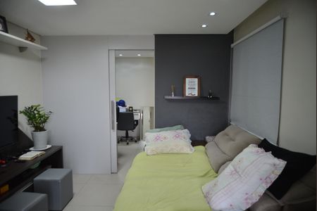 Sala de apartamento à venda com 3 quartos, 100m² em Vila Valparaíso, Santo André