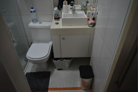 Apartamento à venda com 100m², 3 quartos e 2 vagasBanheiro da Suíte