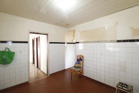 Cozinha de casa à venda com 2 quartos, 167m² em Jardim Itu, Porto Alegre