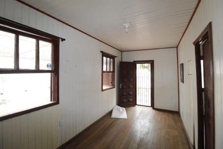 Sala   de casa à venda com 2 quartos, 167m² em Jardim Itu, Porto Alegre