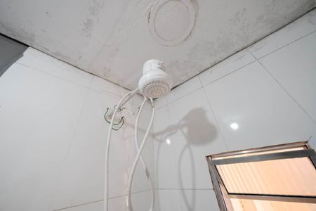 Casa à venda com 55m², 6 quartos e 2 vagasBanheiro