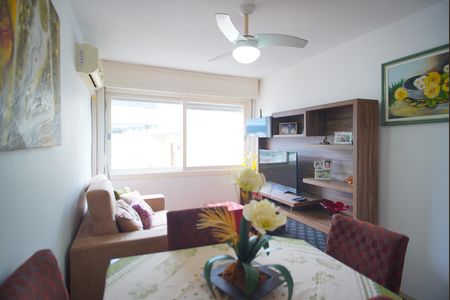 Sala de apartamento à venda com 1 quarto, 52m² em Bom Jesus, Porto Alegre