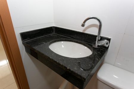 Apartamento para alugar com 38m², 2 quartos e sem vaga Apartamento para alugar com 38m², 2 quartos e sem vagaBanheiro