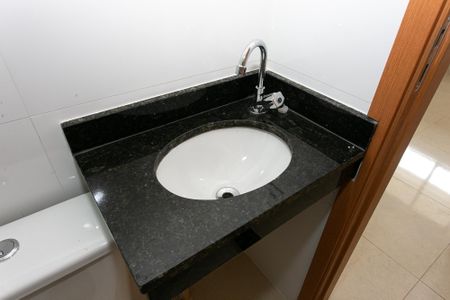 Apartamento para alugar com 38m², 2 quartos e sem vaga Apartamento para alugar com 38m², 2 quartos e sem vagaBanheiro Social