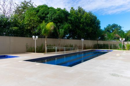 Apartamento à venda com 35m², 2 quartos e sem vagaÁrea comum - Piscina