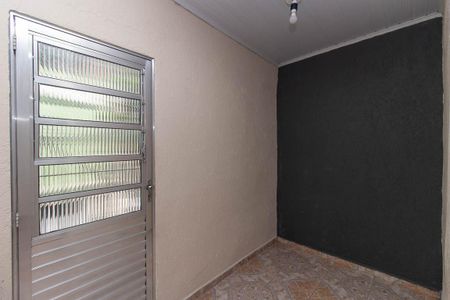 Kitnet de casa para alugar com 1 quarto, 30m² em Jardim Julieta, São Paulo