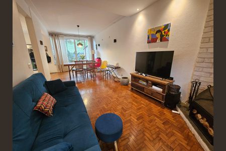 Sala de casa à venda com 3 quartos, 120m² em Vila Cordeiro, São Paulo