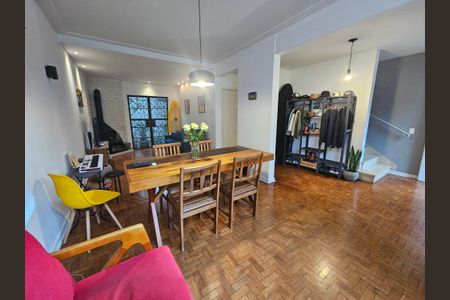 Sala de casa à venda com 3 quartos, 120m² em Vila Cordeiro, São Paulo