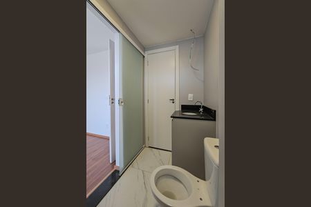 Apartamento para alugar com 105m², 3 quartos e 2 vagasBanheiro da Semi Suíte