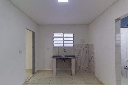 Cozinha de casa para alugar com 1 quarto, 30m² em Vila California, São Paulo
