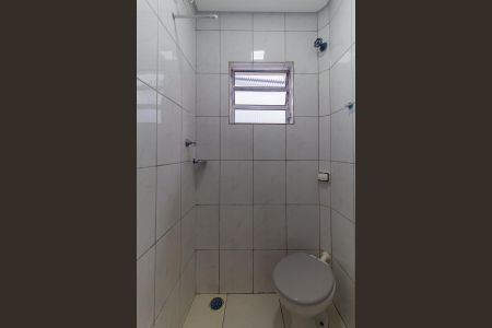 Banheiro de casa para alugar com 1 quarto, 30m² em Vila California, São Paulo