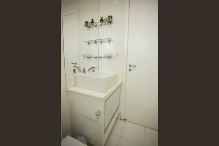 Apartamento à venda com 144m², 3 quartos e 2 vagas Apartamento à venda com 144m², 3 quartos e 2 vagasBANHEIRO SUÍTE 2