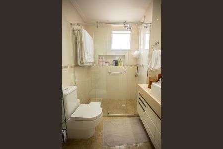 Apartamento à venda com 144m², 3 quartos e 2 vagas Apartamento à venda com 144m², 3 quartos e 2 vagasBANHEIRO SUÍTE 1