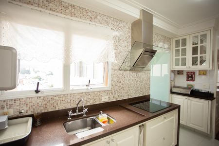 Apartamento à venda com 144m², 3 quartos e 2 vagas Apartamento à venda com 144m², 3 quartos e 2 vagasCOZINHA