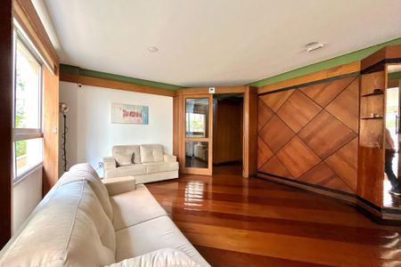 Apartamento à venda com 67m², 2 quartos e 2 vagas Apartamento à venda com 67m², 2 quartos e 2 vagasHall social