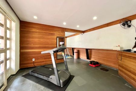 Apartamento à venda com 67m², 2 quartos e 2 vagas Apartamento à venda com 67m², 2 quartos e 2 vagasÁrea comum - Academia