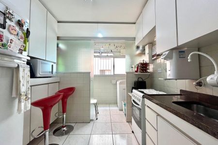 Apartamento à venda com 67m², 2 quartos e 2 vagas Apartamento à venda com 67m², 2 quartos e 2 vagasCozinha
