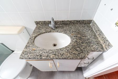 Apartamento à venda com 67m², 2 quartos e 1 vaga Apartamento à venda com 67m², 2 quartos e 1 vagaBanheiro