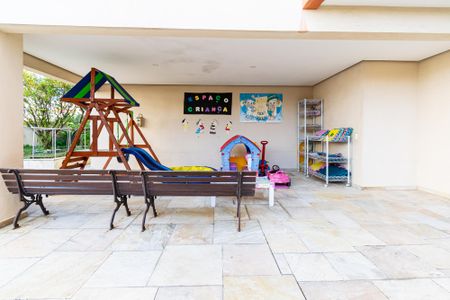 Apartamento à venda com 67m², 2 quartos e 1 vaga Apartamento à venda com 67m², 2 quartos e 1 vagaÁrea comum - Playground