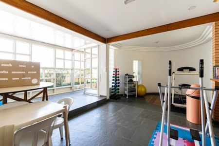 Apartamento à venda com 67m², 2 quartos e 1 vaga Apartamento à venda com 67m², 2 quartos e 1 vagaÁrea comum - Academia