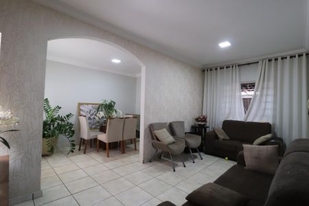 Sala de casa para alugar com 3 quartos, 240m² em Cidade Jardim, Uberlândia