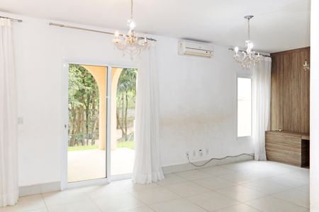 Sala de casa de condomínio para alugar com 4 quartos, 200m² em Loteamento Recanto dos Paturis, Vinhedo