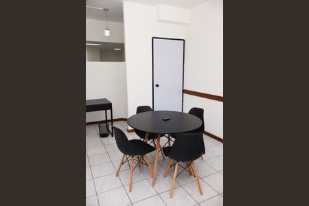 Apartamento para alugar com 34m², 1 quarto e 2 vagas Apartamento para alugar com 34m², 1 quarto e 2 vagasQuarto