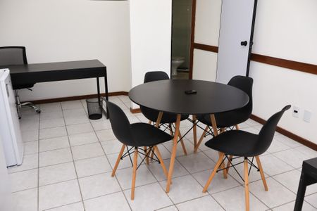 Apartamento para alugar com 34m², 1 quarto e 2 vagas Apartamento para alugar com 34m², 1 quarto e 2 vagasQuarto
