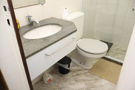 Apartamento para alugar com 34m², 1 quarto e 2 vagas Apartamento para alugar com 34m², 1 quarto e 2 vagasBanheiro Social