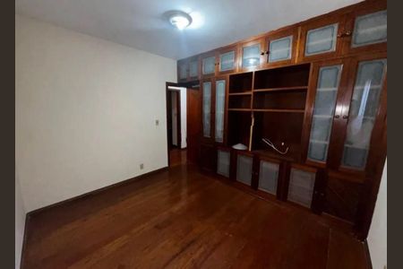 Sala de apartamento para alugar com 4 quartos, 180m² em Planalto, Belo Horizonte
