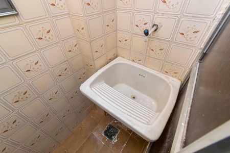 Apartamento à venda com 55m², 2 quartos e sem vagaBanheiro