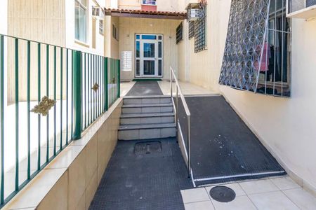 Apartamento à venda com 55m², 2 quartos e sem vagaÁrea comum de acesso