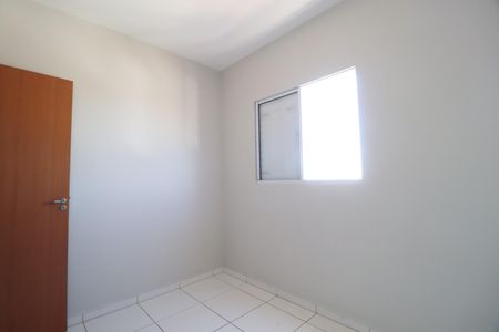 Quarto 1 de apartamento para alugar com 2 quartos, 58m² em Laranjeiras, Uberlândia
